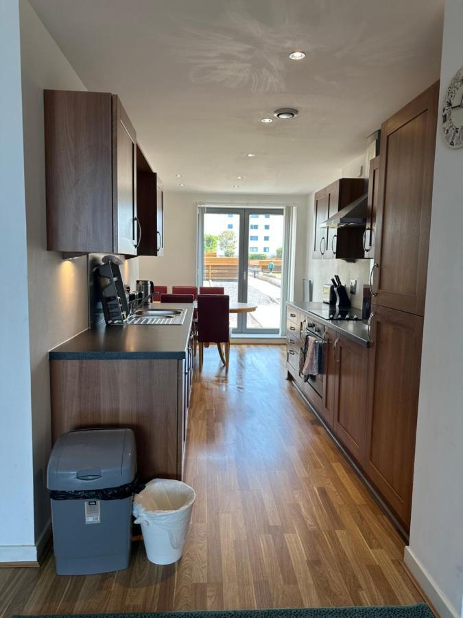 Stunning Waterfront Western Harbour Apartment إدنبرة المظهر الخارجي الصورة